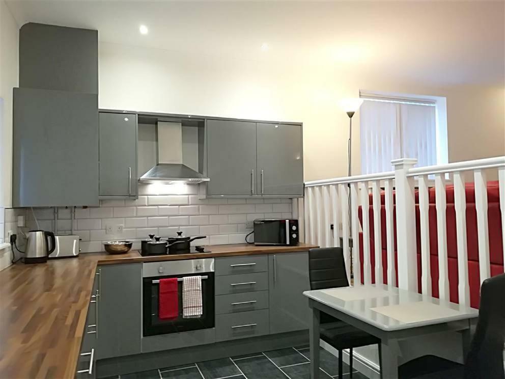 2 bed modern flat, Uplands Lejlighed Swansea Eksteriør billede